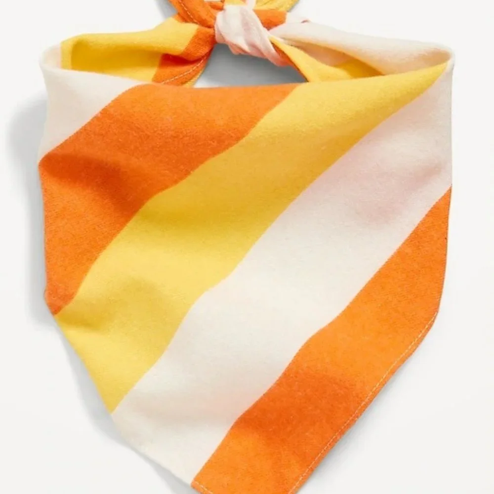 Triangle Patterned Bandana for Pets:  Various Sizes - Picture 2 of 3